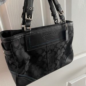 Coach black signature shoulder Tote bag.